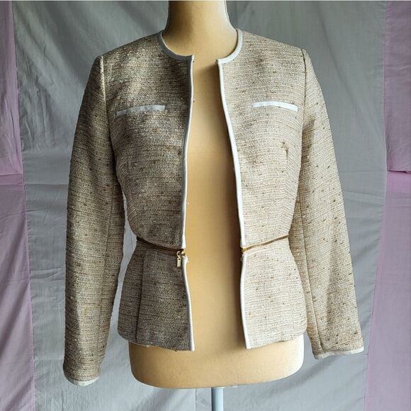 Magaschoni Beige Tweed Full or Crop Blazer, White Trim Size Small - Picture 4 of 15